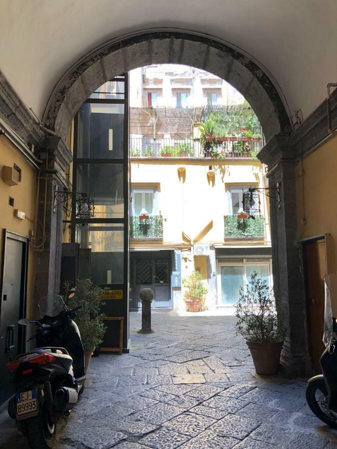Home In Love: Balconcino Spaccanapoli Экстерьер фото