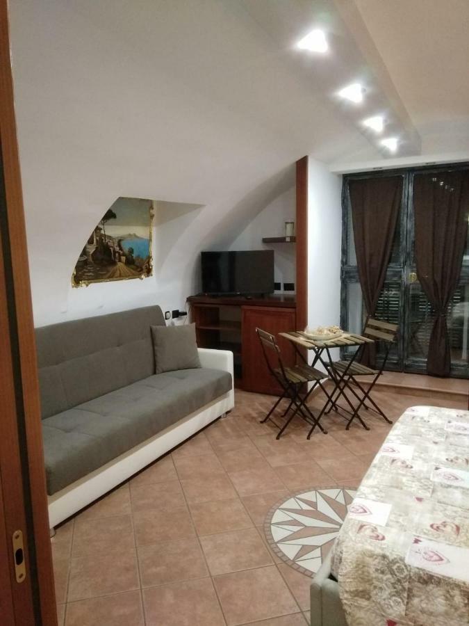 Home In Love: Balconcino Spaccanapoli Экстерьер фото